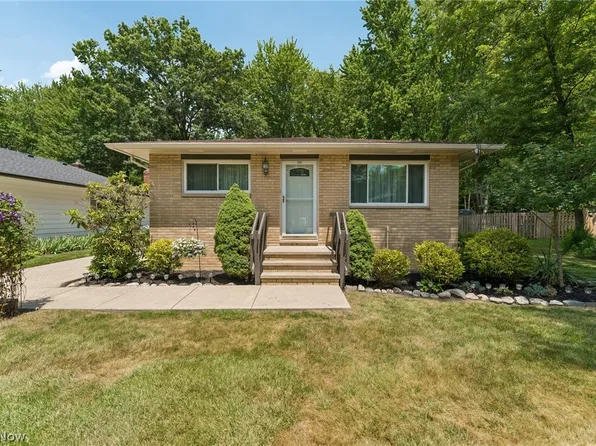 223 Dorland Ave, Berea, OH 44017