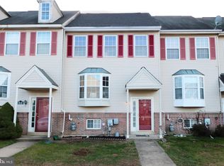 80 Three Rivers Dr, Newark, DE 19702