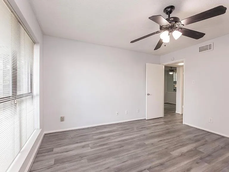 10047 Westpark Dr #72 — Photo 3