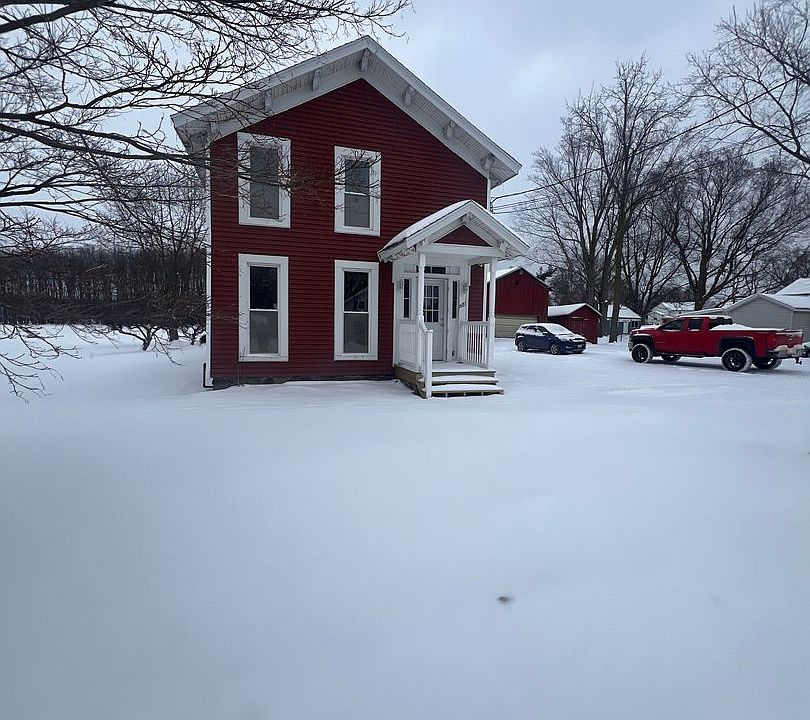 1st image of 1681 Lake St