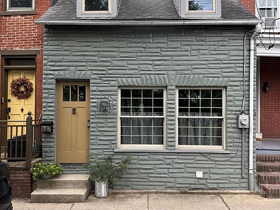 2nd image of 232 E Lemon St