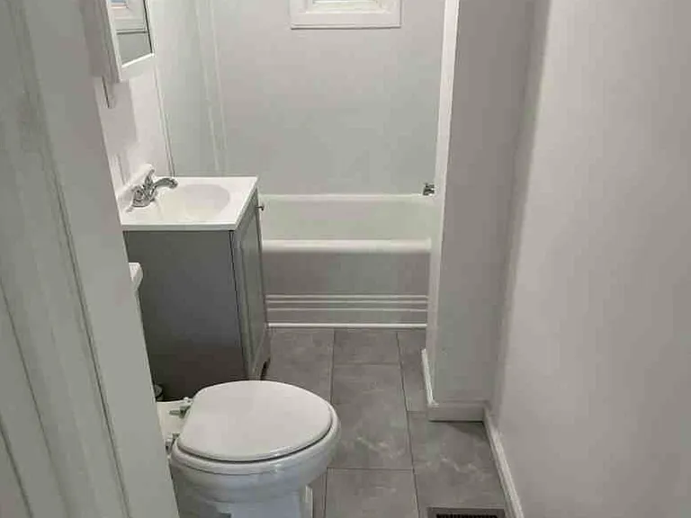 27 Evans St #1F — Photo 5