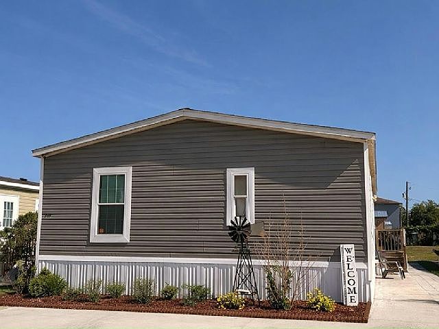 1st image of 217 Aladana Dr #217