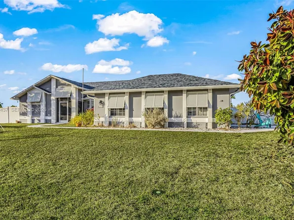 211 SW 47th St, Cape Coral, FL 33914