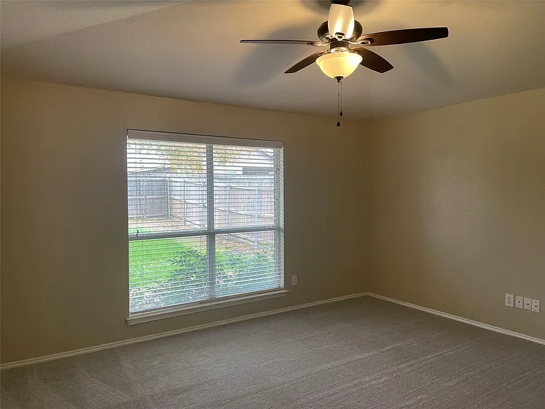 1210 Antoinette Dr — Photo 17