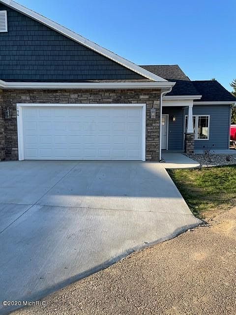 1st image of 106 Lexington Pointe Dr #25