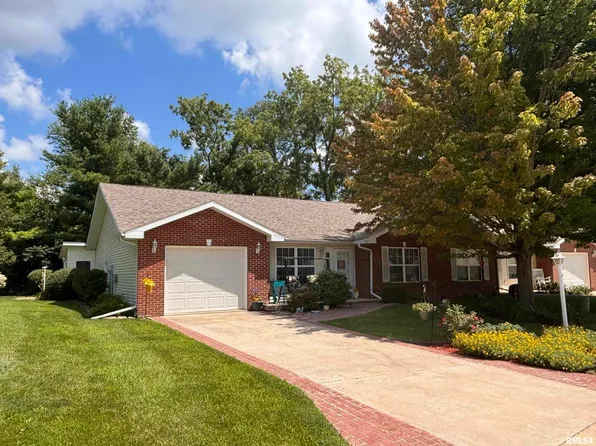 200 Acorn St S, Kewanee, IL 61443