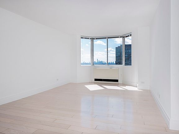 3rd image of 429 E 52nd St APT 29C