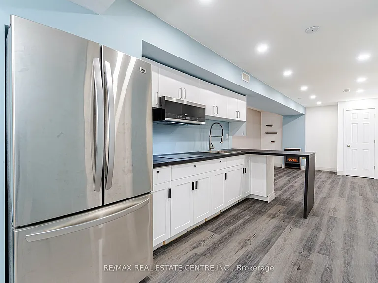 177 N Park Blvd — Photo 13