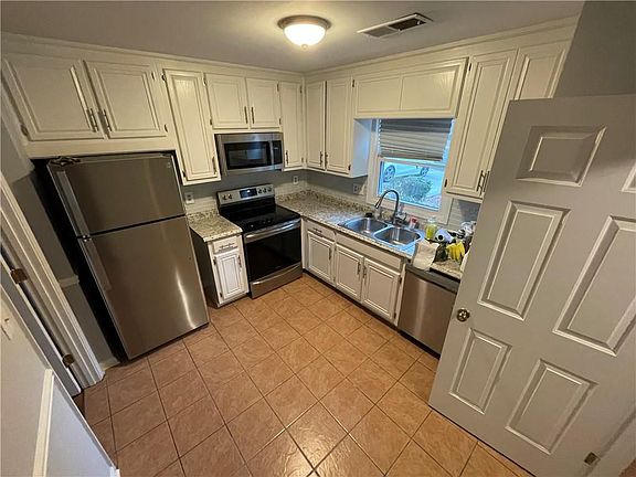 2nd image of 1788 Twin Brooks Dr SE