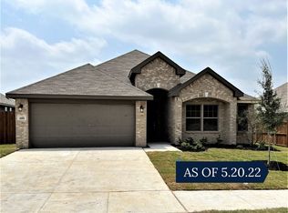 105 Jazlyn Dr, Keene, TX 76059
