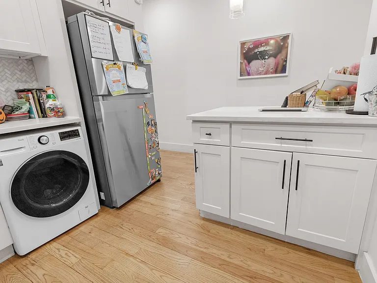 321 W 94th St #2W — Photo 5