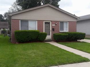 17330 Lowell St, Roseville, MI
