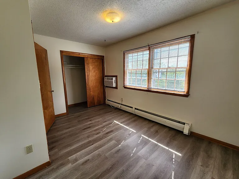 905 W Benton Street — Photo 16