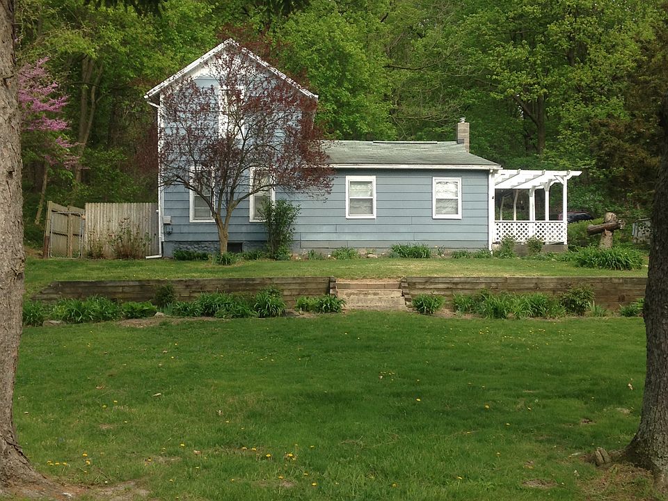 1st image of 212 Worden Ave