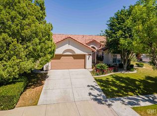 2204 Snowdrop Dr, Bakersfield, CA