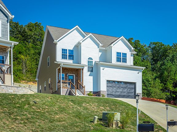 3rd image of 7313 Majestic Hill Dr