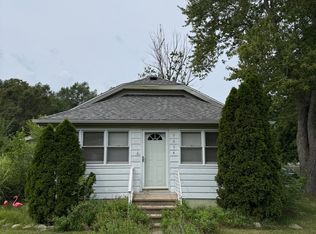 9634 Maplewood Ave, Bridgman, MI 49106