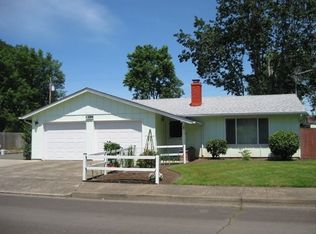 1320 Harvey Rd, Cottage Grove, OR 97424