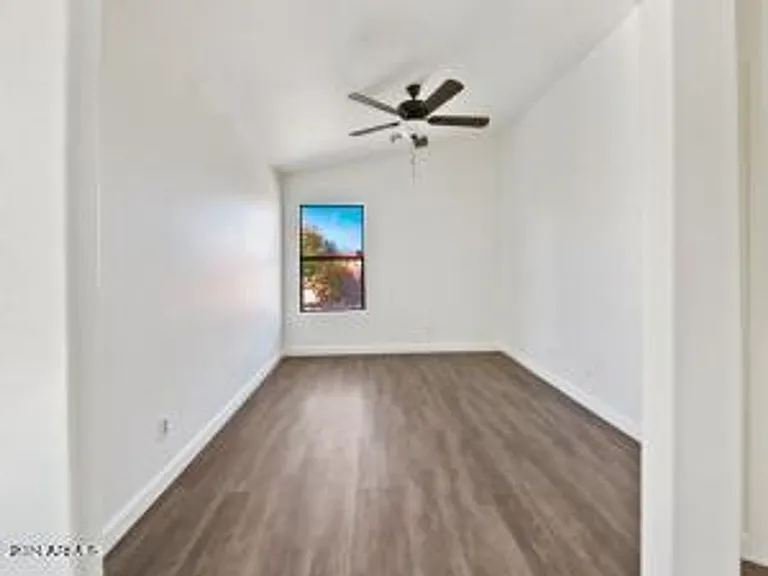 866 S Cerise — Photo 15