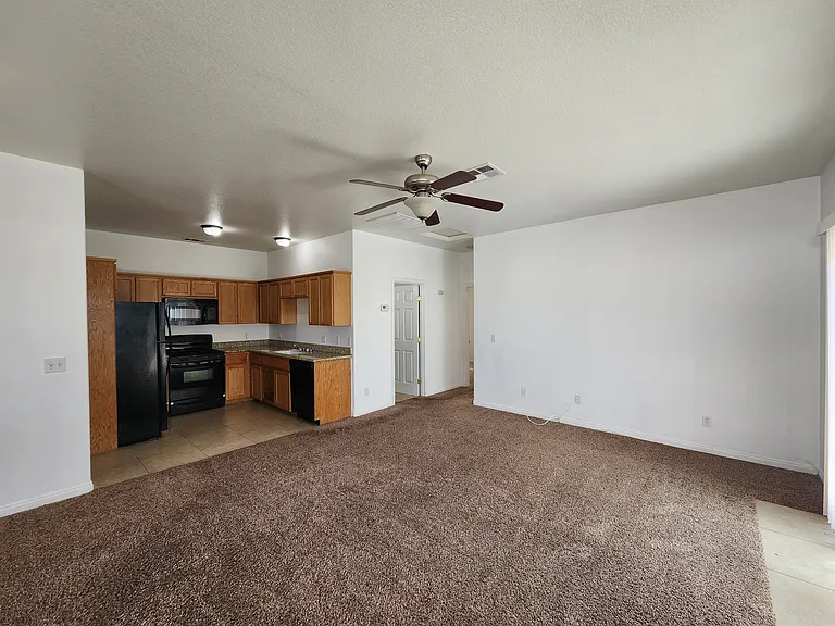 8536 Aspen Ave #B — Photo 4