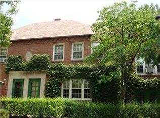 412 Sulgrave Rd, Pittsburgh, PA 15211