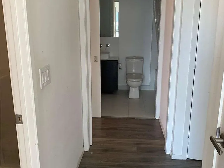 159 Dundas St E #905 — Photo 6