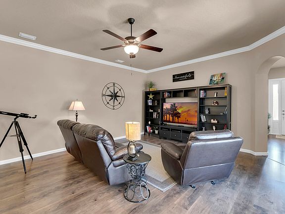 5th image of 3322 Torre Blvd