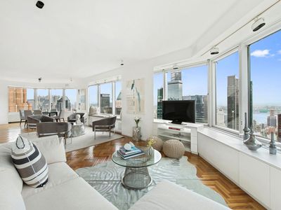 150-156 W 56th St APT 5404, New York, NY, 10019