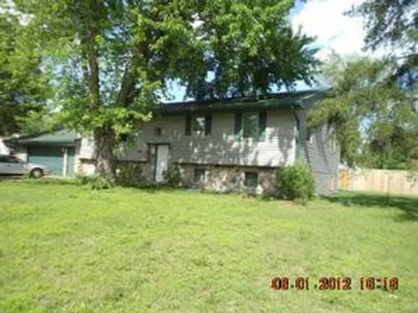 8431 Terrace Rd NE, Spring Lake Park, MN 55432