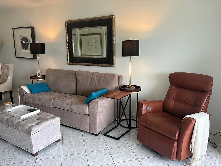 8900 Washington Blvd #Penthouse 12 — Photo 9