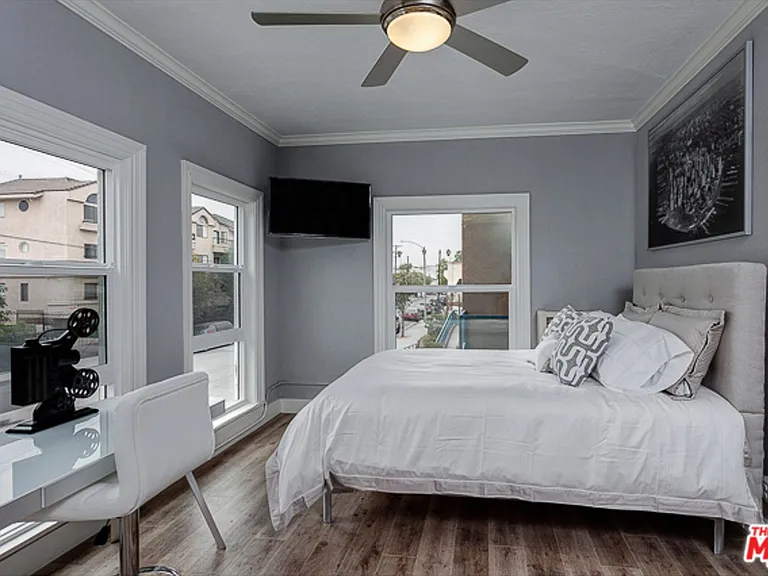 2921 Francis Ave., Los Angeles — Photo 11