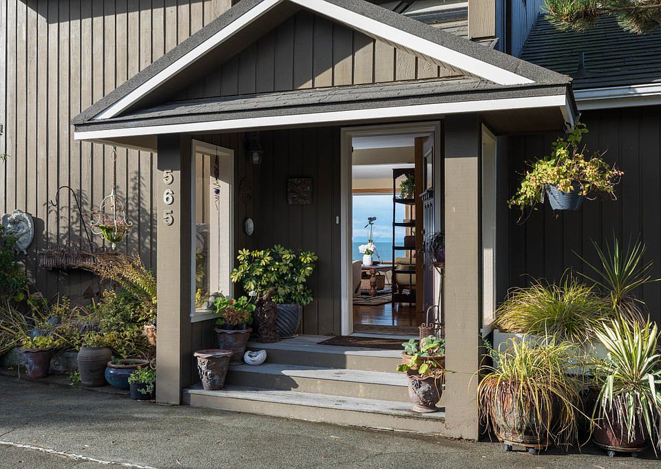 1st image of 565 Seaside Dr