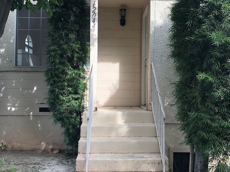 1st image of 12044 Orange St