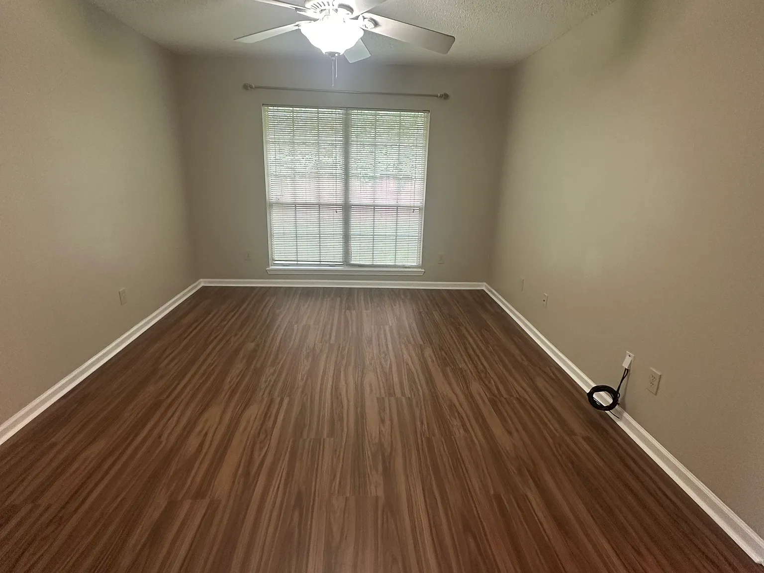 3 bed, 1500 sqft, $1,850 — Photo 3
