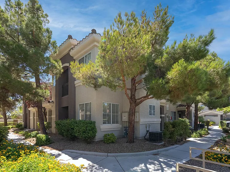 9050 W Warm Springs Rd #2055 — Photo 32