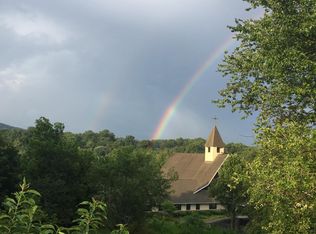 772 Asbury Rd, Candler, NC 28715