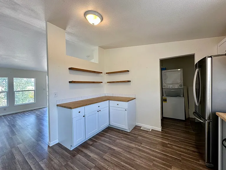 14124 Marsha Way — Photo 11