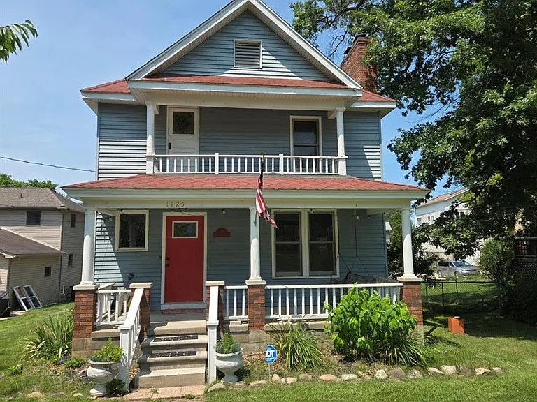 1125 S Long Lake Blvd — Photo 1