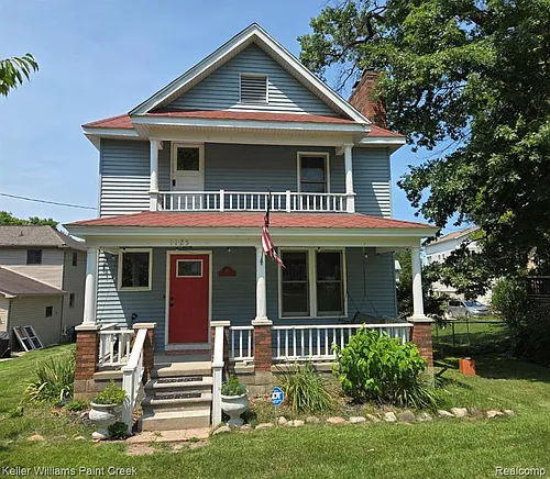 1125 S Long Lake Blvd Photo 1