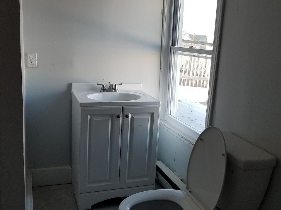 2nd image of 85 Whitney St #2