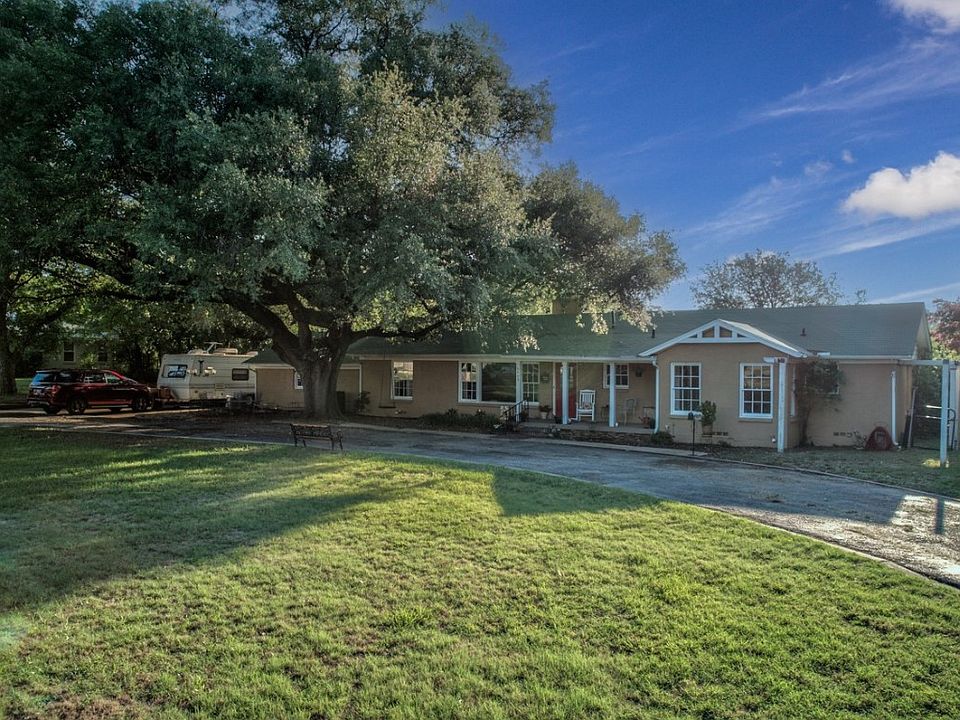 5903 Crowley Rd, Edgecliff Village, TX 76134 MLS 20287206 Zillow