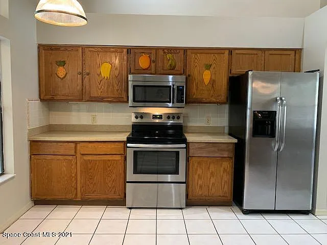 1098 Elmsford St NW — Photo 25