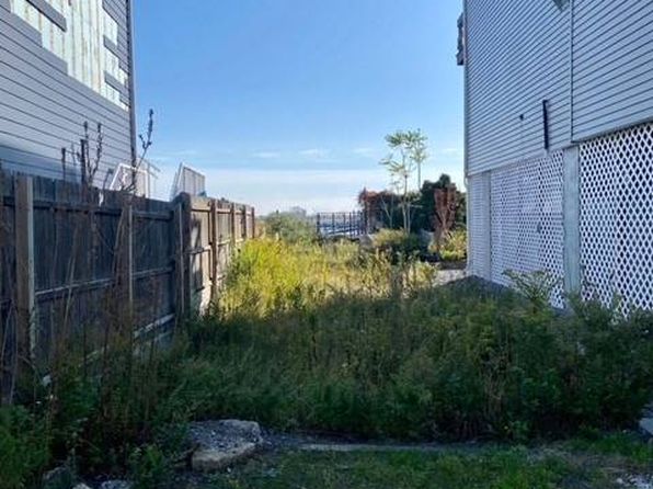 Broad Channel Real Estate Broad Channel New York Homes For Sale Zillow