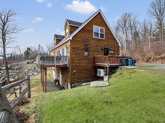 3rd image of 126 Maple Mountain Road