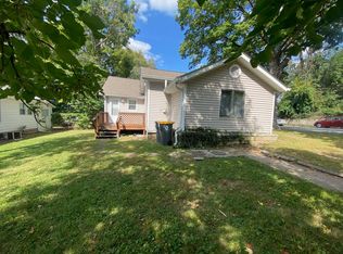115 1/2 E 16th St, Bloomington, IN 47408