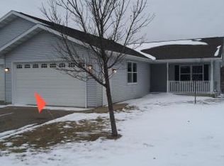 N2309 Ashley Ct, Waupaca, WI 54981