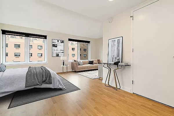 Rented by REAL New York | media 14