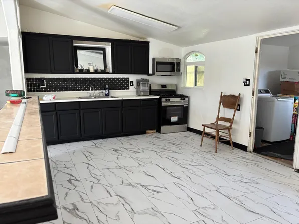 (undisclosed Address), Stockton, CA 95207