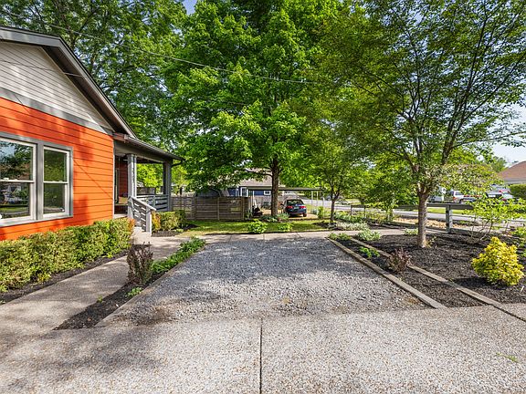 3rd image of 3707 Katherine St